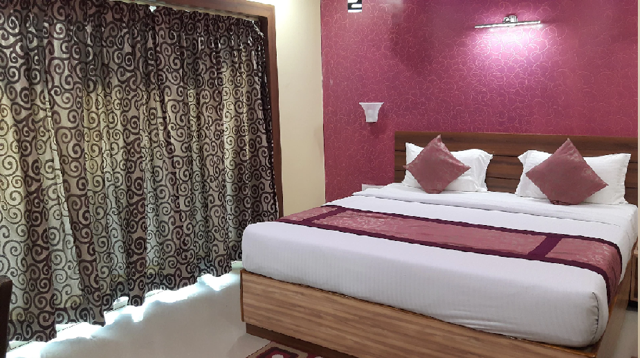 Hotel Sagar Kanya INN | Deluxe Side Balcony Non Sea View Room